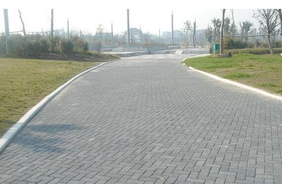 造成透水磚表麵起泡的因素有哪些？